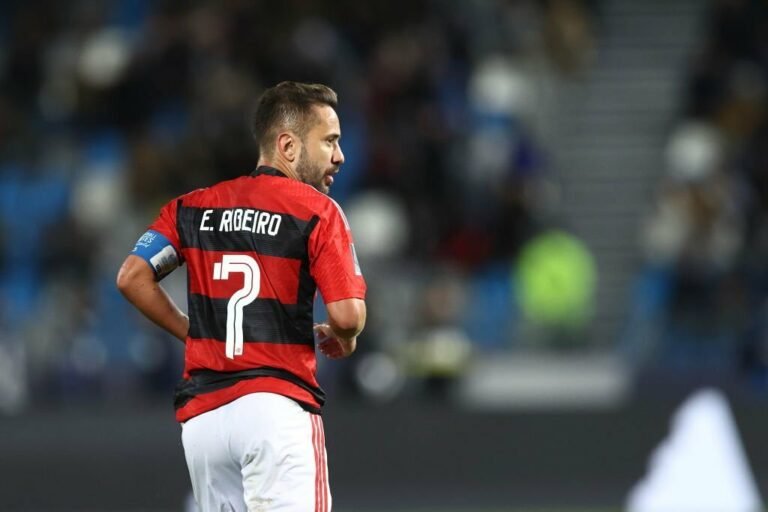 Éverton Ribeiro é monitorado por dois clubes brasileiros e pode deixar o Flamengo
