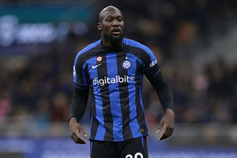 Diretor da Inter de Milão nega negociações com Lukaku no momento para uma renovação