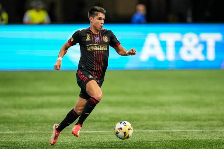 Flamengo entra na briga com Palmeiras pelo atacante Luiz Araújo