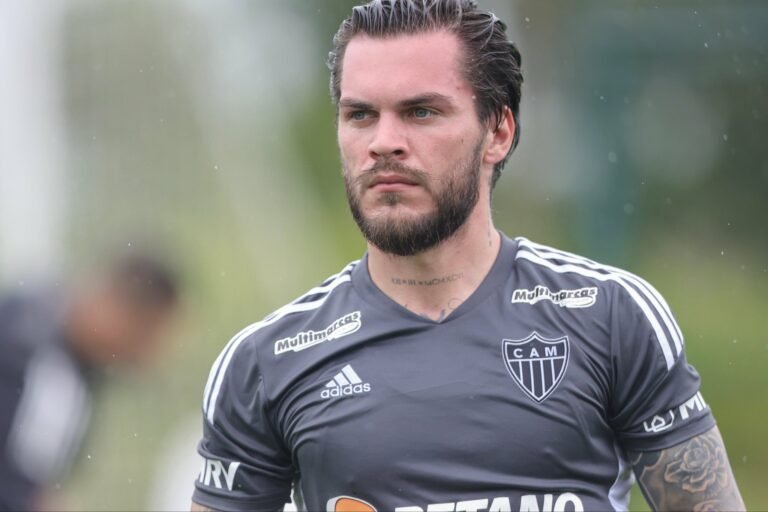 De volta ao elenco alvinegro, Nathan segue fora dos planos de Coudet e do Atlético-MG