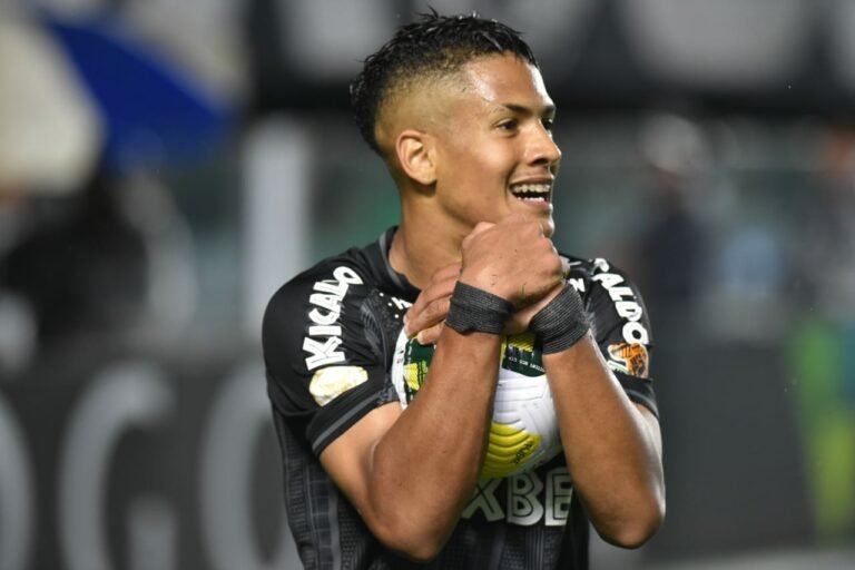 Flamengo planeja enviar nova proposta por Ângelo na próxima semana