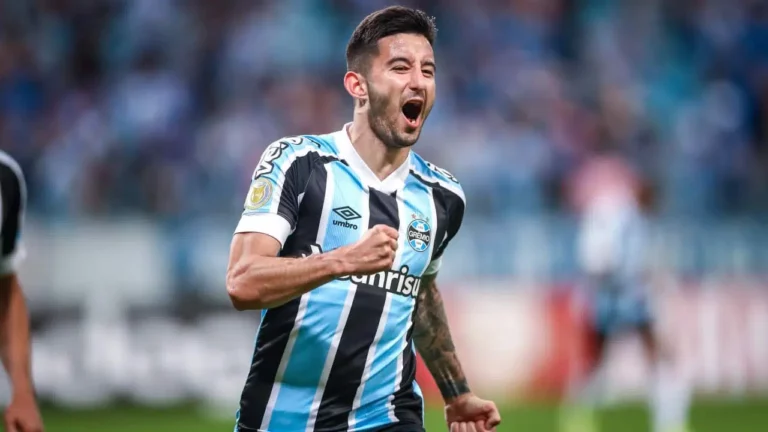 Villasanti está insatisfeito no Grêmio e pode ser negociado