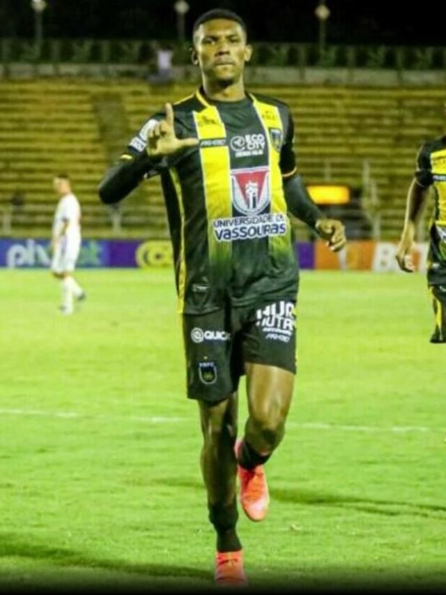 faz-o-l-de-lele-sensacao-do-voltaco-ofusca-medalhoes-e-dispa