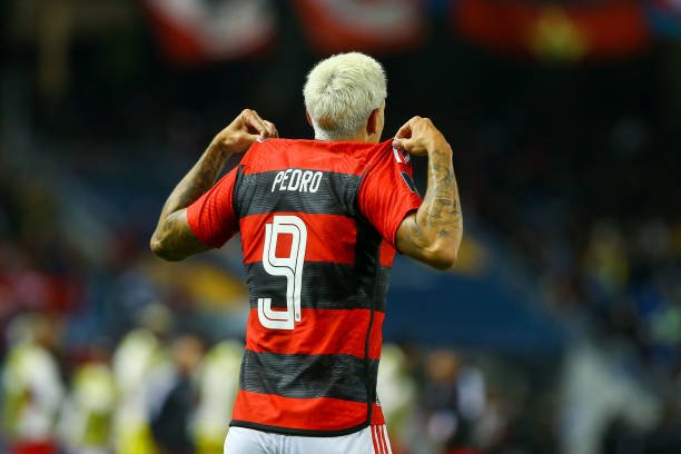 Pedro se isola como segundo maior artilheiro do Flamengo no século