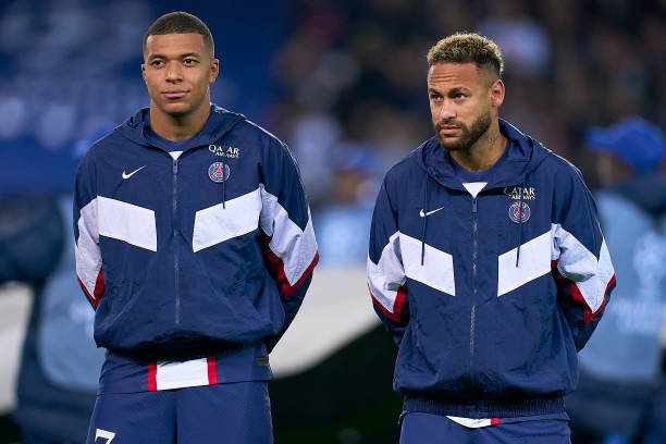 Jornalista revela relação estremecida entre Neymar e Mbappé: ‘Os caras não gostam um do outro’