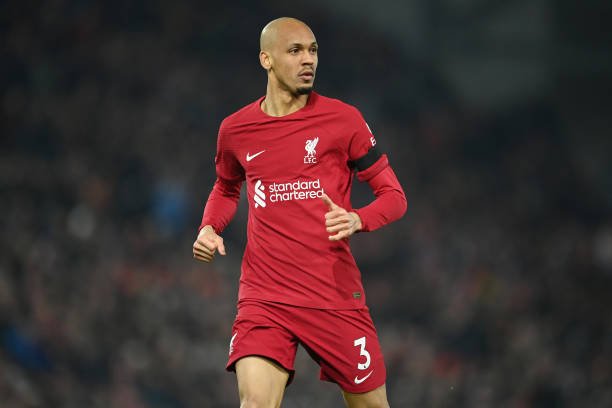 Em má fase, Fabinho pode ser negociado pelo Liverpool