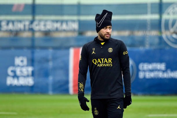 Neymar poderá solicitar rescisão ao PSG para facilitar acerto com Chelsea