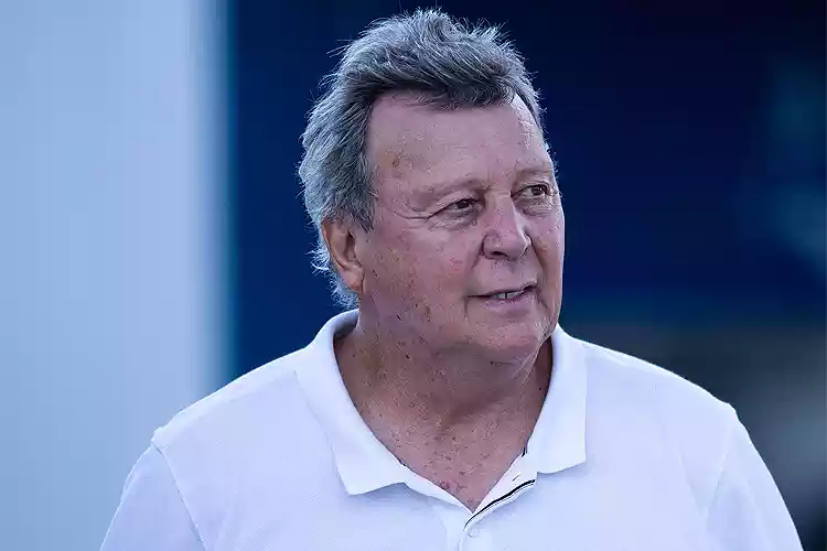 Raul Plasmann desabafa sobre dívida do Cruzeiro com ele: “Oficializou o calote”