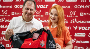 Vitória anuncia patrocínio com site de acompanhantes