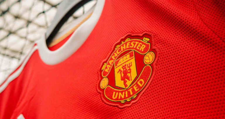 Investidores do Catar preparam oferta ambiciosa para comprar o Manchester United