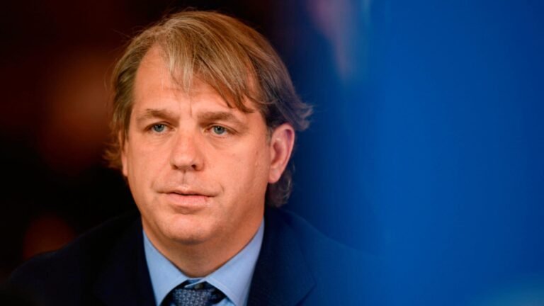 Dono do Chelsea está próximo de comprar clube Francês