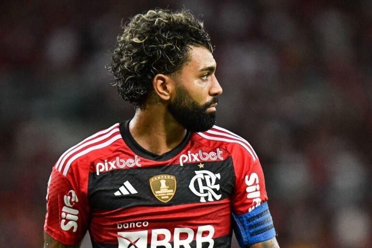 Sevilla acompanha situação de Gabigol no Flamengo