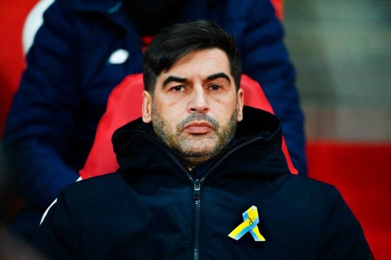 Tottenham define português como possível substituto de Antonio Conte