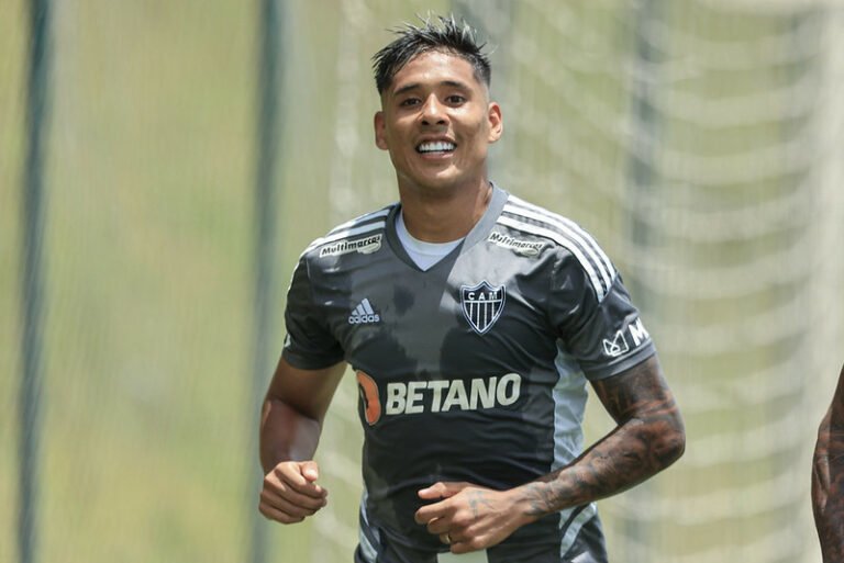 Com questões pessoais, Zaracho não fará parte do elenco diante o Millionarios, pela Libertadores