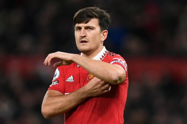 PSG demonstra interesse em Harry Maguire, do Manchester United, diz jornal