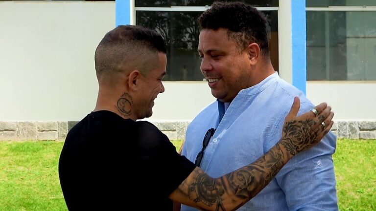 D’Alessandro e membro do estafe de Pepa acompanham vitória do Cruzeiro sub-20