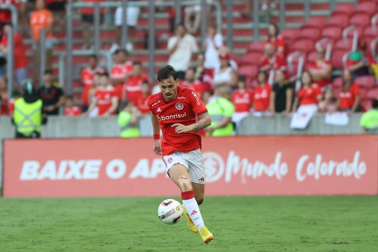 Joia do Internacional, Maurício é alvo do Benfica de Portugal