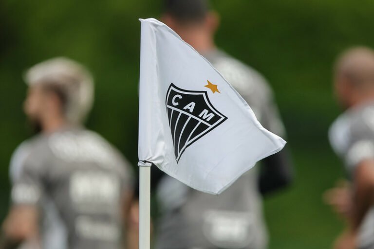 Diretoria do Atlético-MG não se agrada com prazo de possível investidor da SAF alvinegra