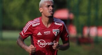 Athletico-PR retoma interesse em contratar o atacante Marcos Paulo, do São Paulo