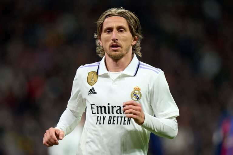 Real Madrid quer aposentadoria de Modric da seleção croata