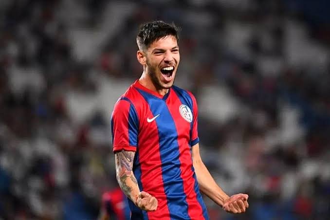 Inter recua em negociação por revelação Argentina