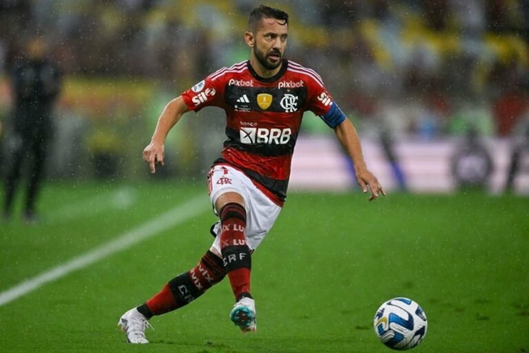 Éverton Ribeiro comenta trabalho de Vitor Pereira: “Fizemos tudo que o mister propôs”