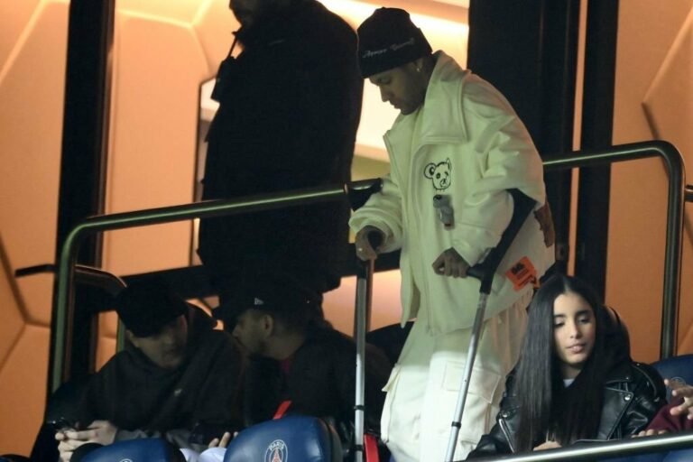 Neymar se pronuncia pela primeira vez após lesão: “Vou voltar mais forte”