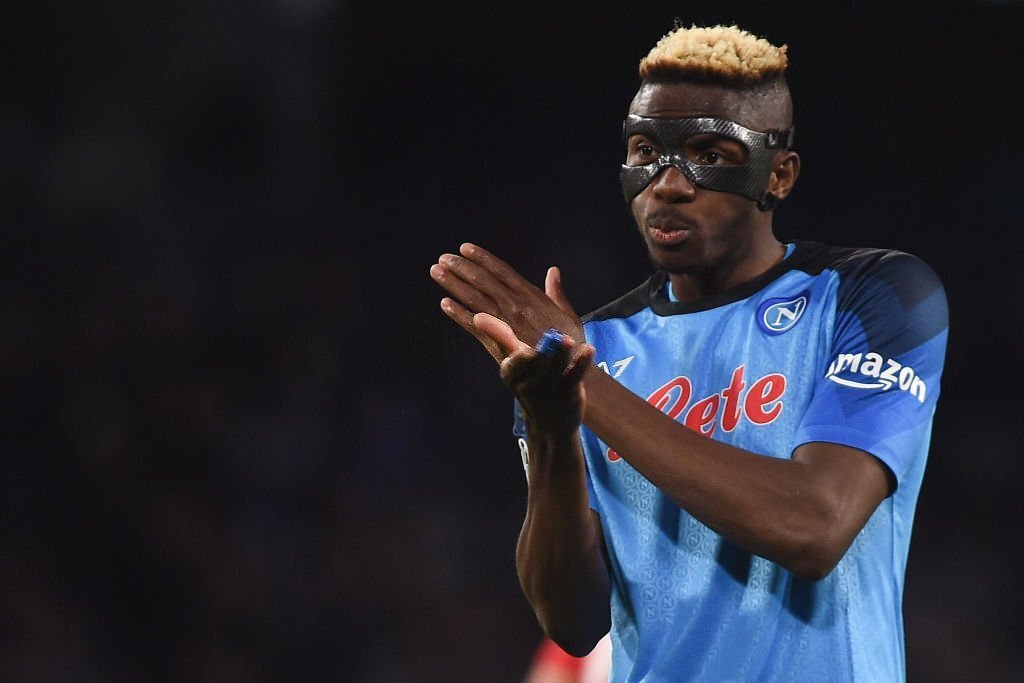 Osimhen fala sobre seu futuro no Napoli e rumores de acerto com o Manchester United