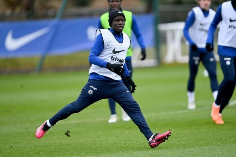 Chelsea: Kanté pode estar disponível para jogo deste sábado