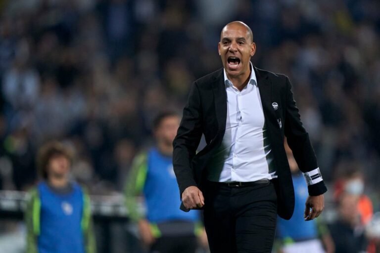 Sem clube, treinador português foi sondado pelo Cruzeiro