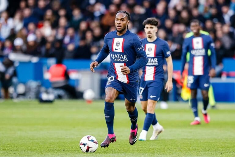 PSG está disposto a vender Renato Sanches