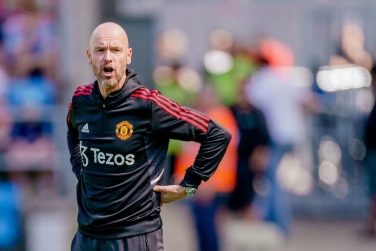 Ten Hag pede a contratação de novo atacante ao Manchester United e entrega lista com seis nomes