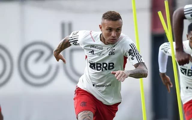 Flamengo: Cebolinha é favorito a ser titular na lateral-direita contra o Vasco