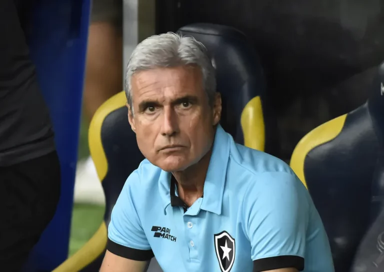 Luís Castro rechaça problemas com jogadores no Botafogo