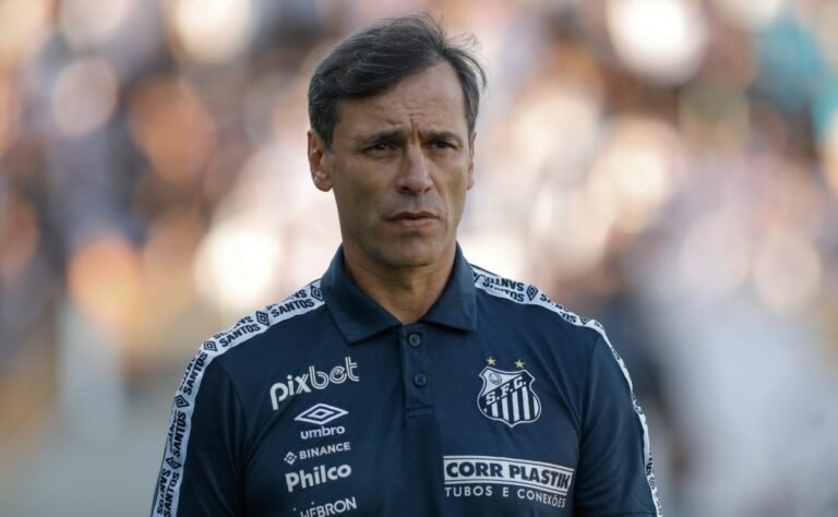 Santos é condenado a pagar R$ 6,78 milhões ao técnico Fabián Bustos