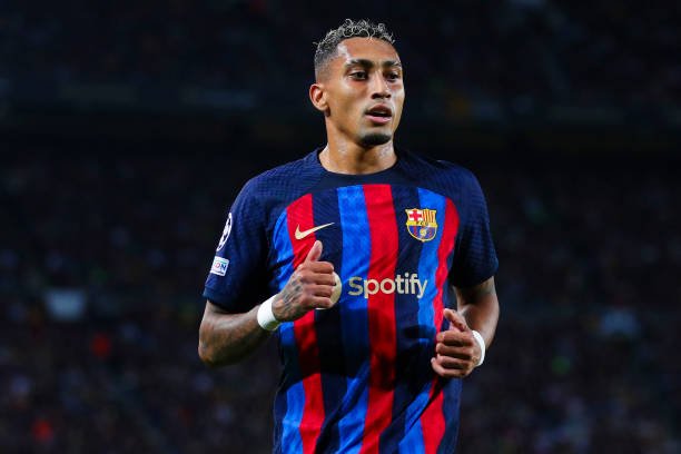 Clube inglês se interessa por contratação de Raphinha, do Barcelona