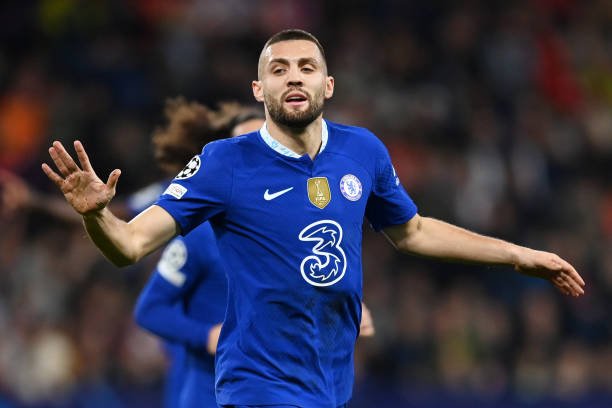 Manchester City se interessa por contratação de volante do Chelsea