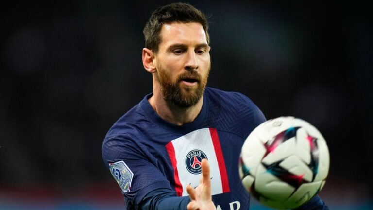 Messi decide não assinar com clube saudita e pode permanecer no PSG