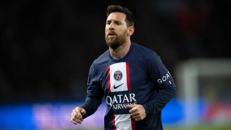 Messi desiste de esperar o Barcelona e aceita proposta do Inter Miami