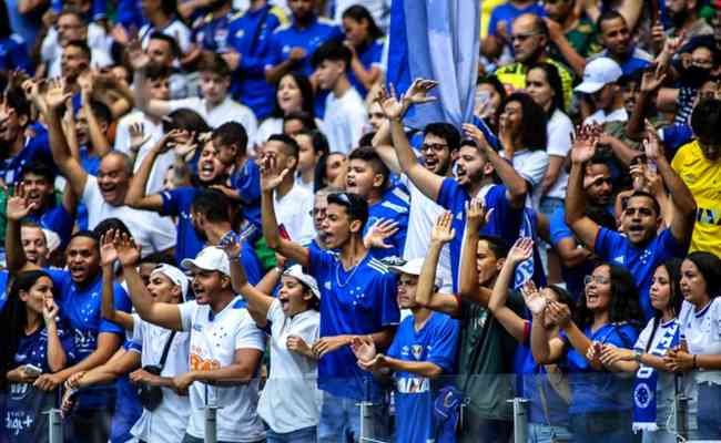 Torcidas oganizadas do Cruzeiro cobram retorno do time ao Mineirão: ‘Nossa casa’
