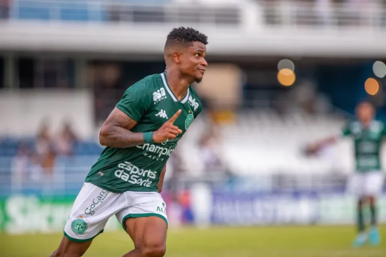 Flamengo está interessado no lateral Jamerson, diz jornalista