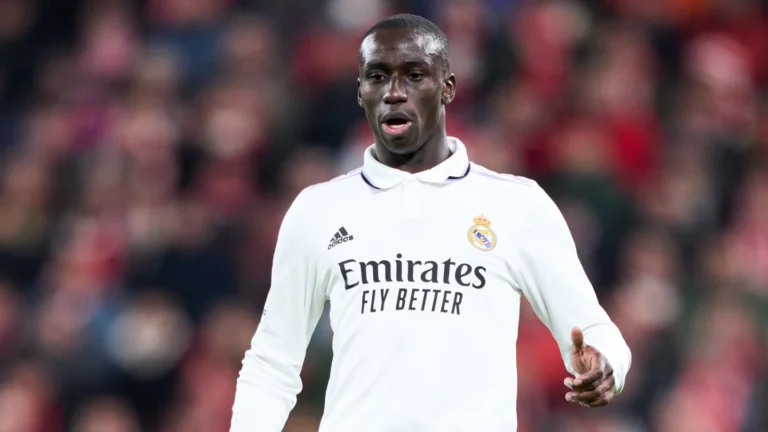 PSG volta a se interessar por Ferland Mendy, do Real Madrid