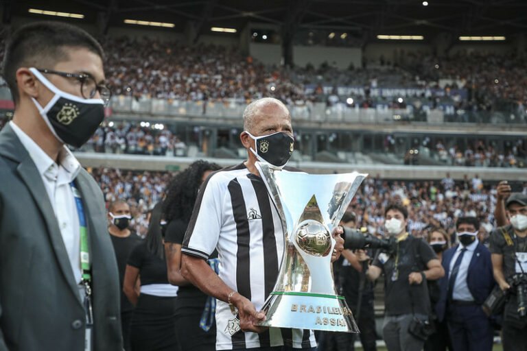 Ex-jogadores do Atlético, Dadá e Tardelli criticam diretoria por ausências na inauguração da Arena MRV