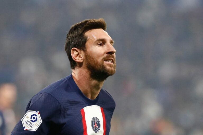 Diretor do Barcelona fala sobre Lionel Messi: ‘Futuro nunca se sabe’