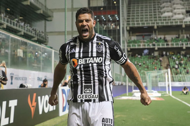 Hulk busca 2º artilharia seguida do Campeonato Mineiro