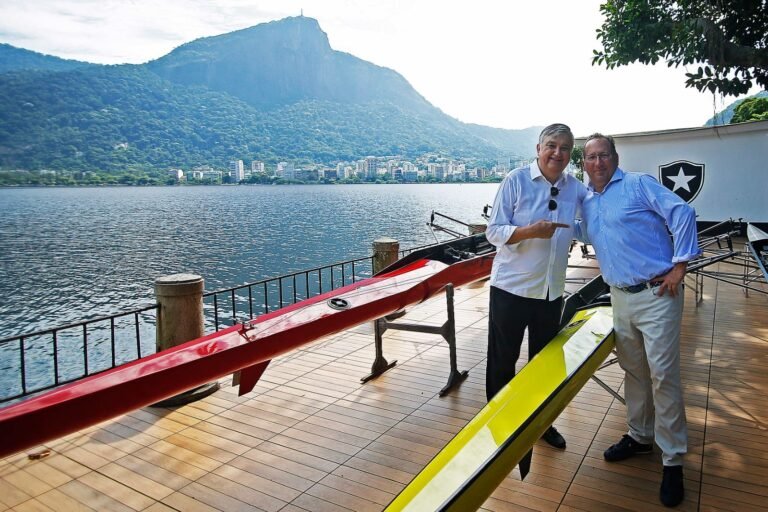 John Textor chega ao Rio de Janeiro e marcará presença em estreia do Botafogo no Brasileirão