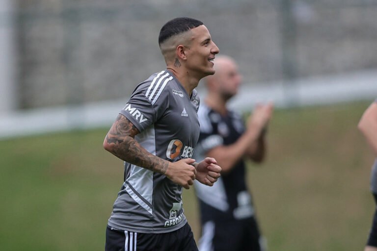 Preparador físico comenta recuperação de Guilherme Arana
