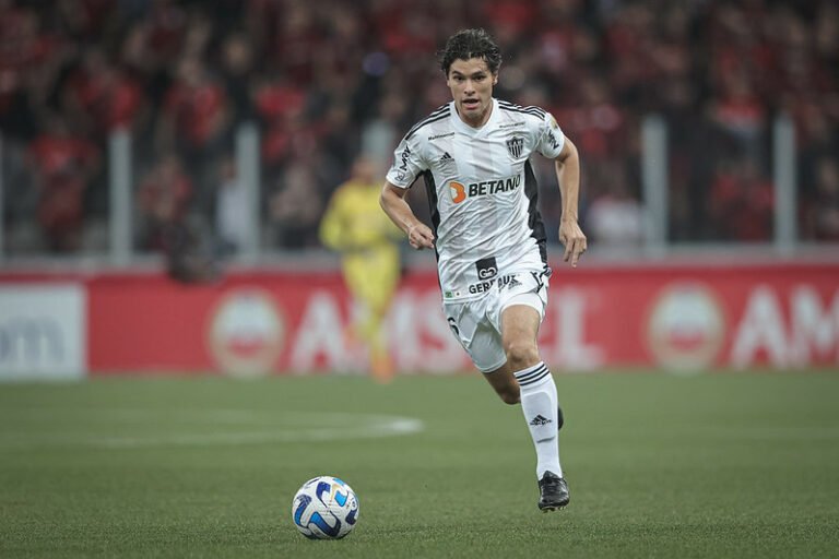 Sem Dodô, Atlético-MG divulga lista de relacionados para duelo contra o Santos