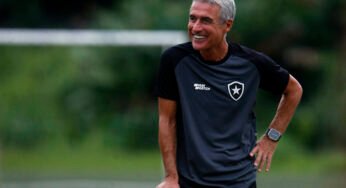 Luís Castro valoriza concorrência sadia no elenco do Botafogo
