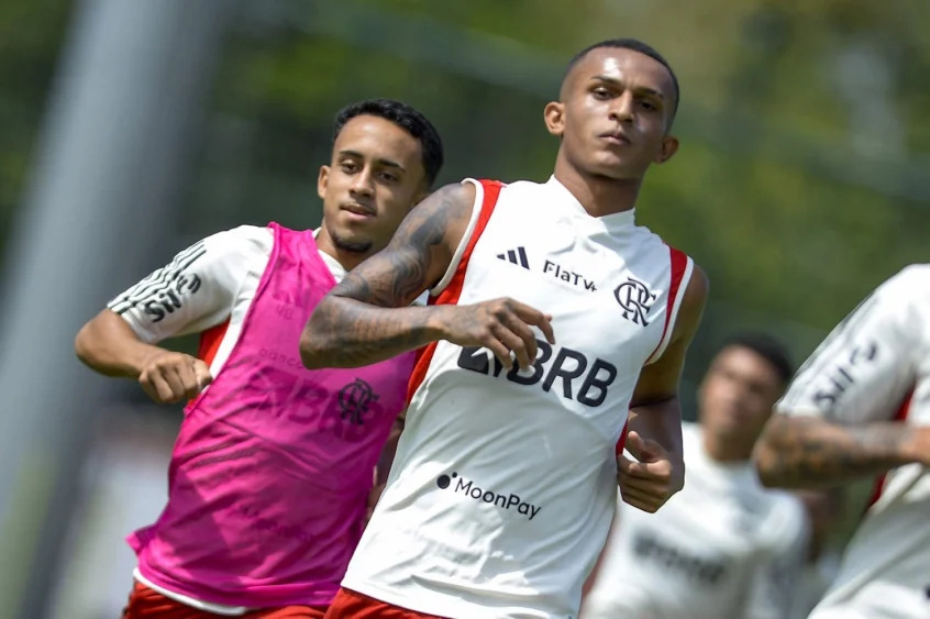 Wesley ganha posição e Flamengo terá duas novidades contra o Coritiba